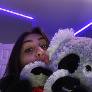 Meet your Posher, Cali